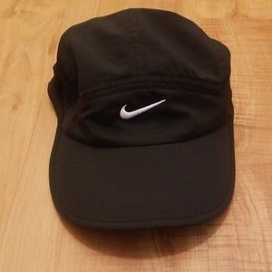 Nike Featherlight Dri-Fit Hat